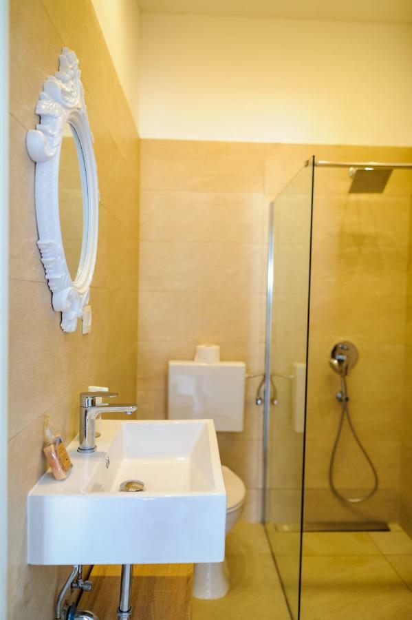 Apartments Lux Pag Pag Town Dış mekan fotoğraf